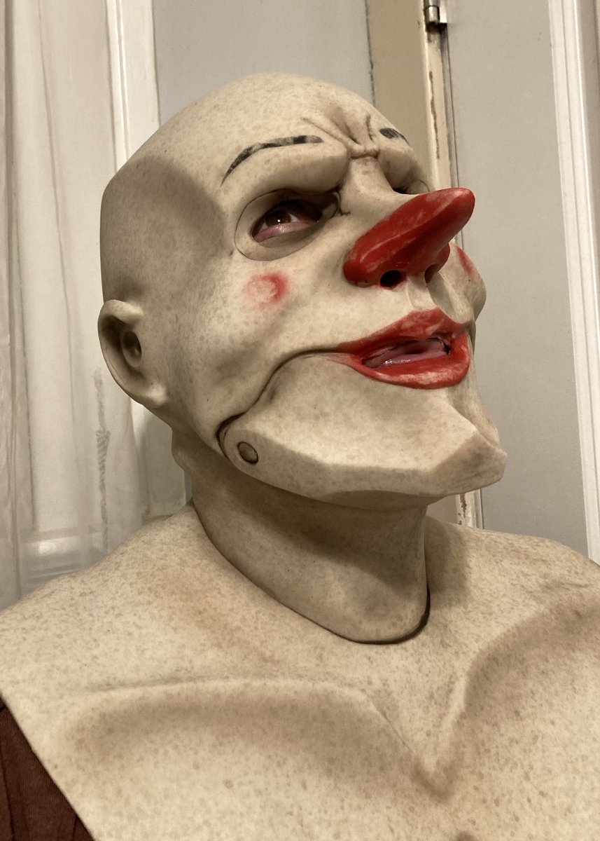 DuskySamCat's tweet image. CFX Punch mask I acquired in a private sale. Snug fit, pretty expressive, just want to trim the right eyehole for comfort then can see about a suitable wardrobe. He should dress for success!