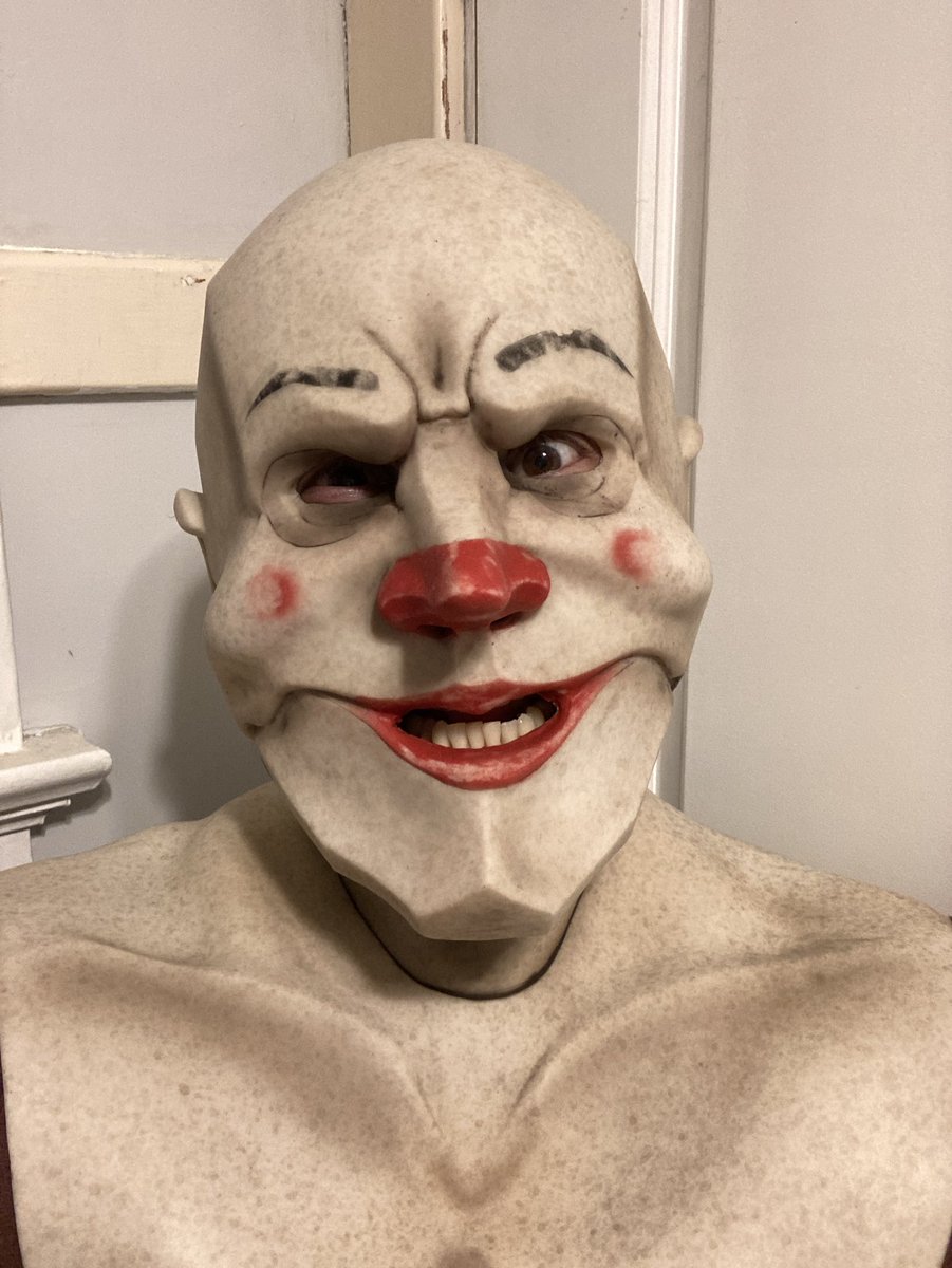 DuskySamCat's tweet image. CFX Punch mask I acquired in a private sale. Snug fit, pretty expressive, just want to trim the right eyehole for comfort then can see about a suitable wardrobe. He should dress for success!