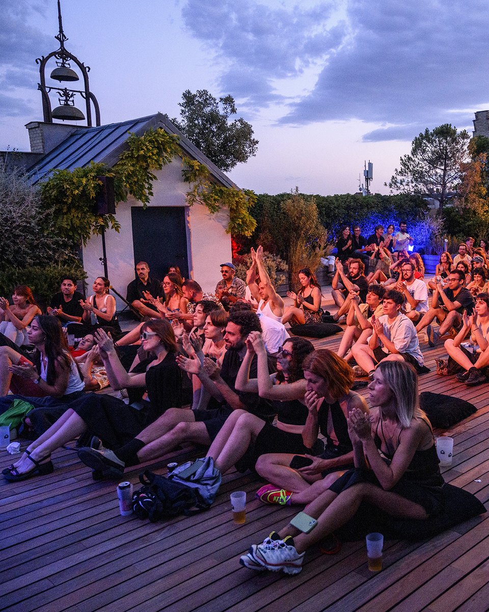 La Casa Encendida (@lacasaencendida) on Twitter photo <a href="/SON_EG/">SON Estrella Galicia</a> 🧲 🎶 <a href="/ElenaColombi/">Elena Colombi</a> inauguró el ciclo de música de los sábado con un experimental y atrevido, un viaje tonal inspirado en los ruidos de la ciudad.
🙏 Gracias a artistas, participantes y a todos los asistentes por acompañarnos en la inauguración de #LaTerrazaMagnética <a href="/SON_EG/">SON Estrella Galicia</a> 🧲 🎶 <a href="/ElenaColombi/">Elena Colombi</a> inauguró el ciclo de música de los sábado con un experimental y atrevido, un viaje tonal inspirado en los ruidos de la ciudad.
🙏 Gracias a artistas, participantes y a todos los asistentes por acompañarnos en la inauguración de #LaTerrazaMagnética