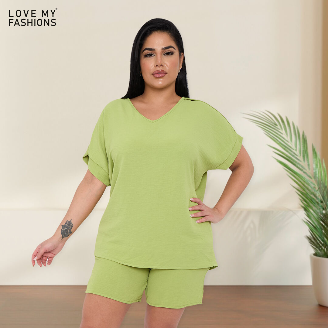 _LoveMyFashions's tweet image. Discover effortless style with our Plain Shoulder Button Elasticated Waistband Co-Ord Set! 🌟👗 

Buy Now: bit.ly/3WdhRqs

#coordset #plain #shoulderbutton #coord #sleepwear #nightwear #lovemyfashions