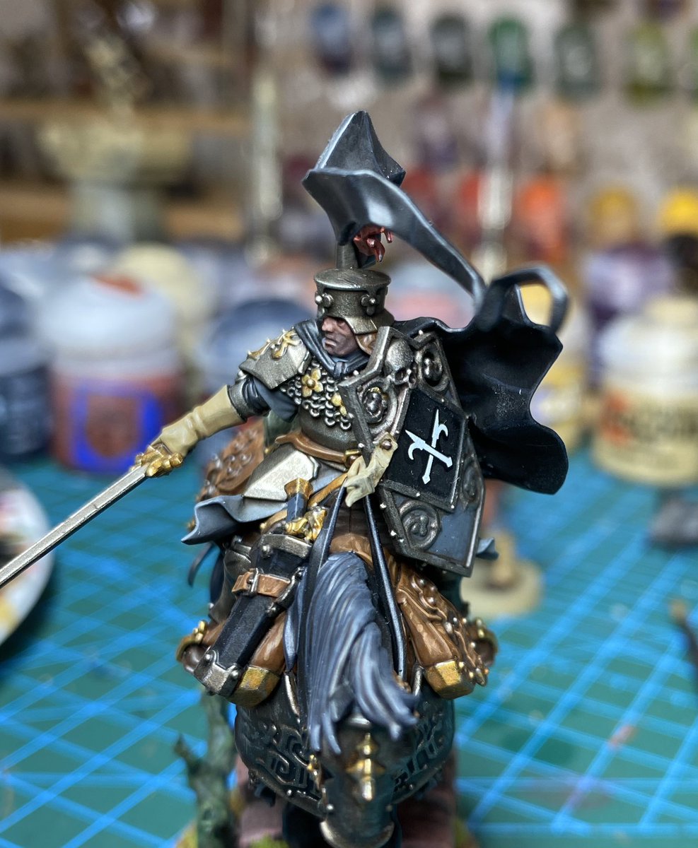 DomMurray75's tweet photo. Painting more #citiesofsigmar #ageofsigmar https://t.co/uk49WGMUhV