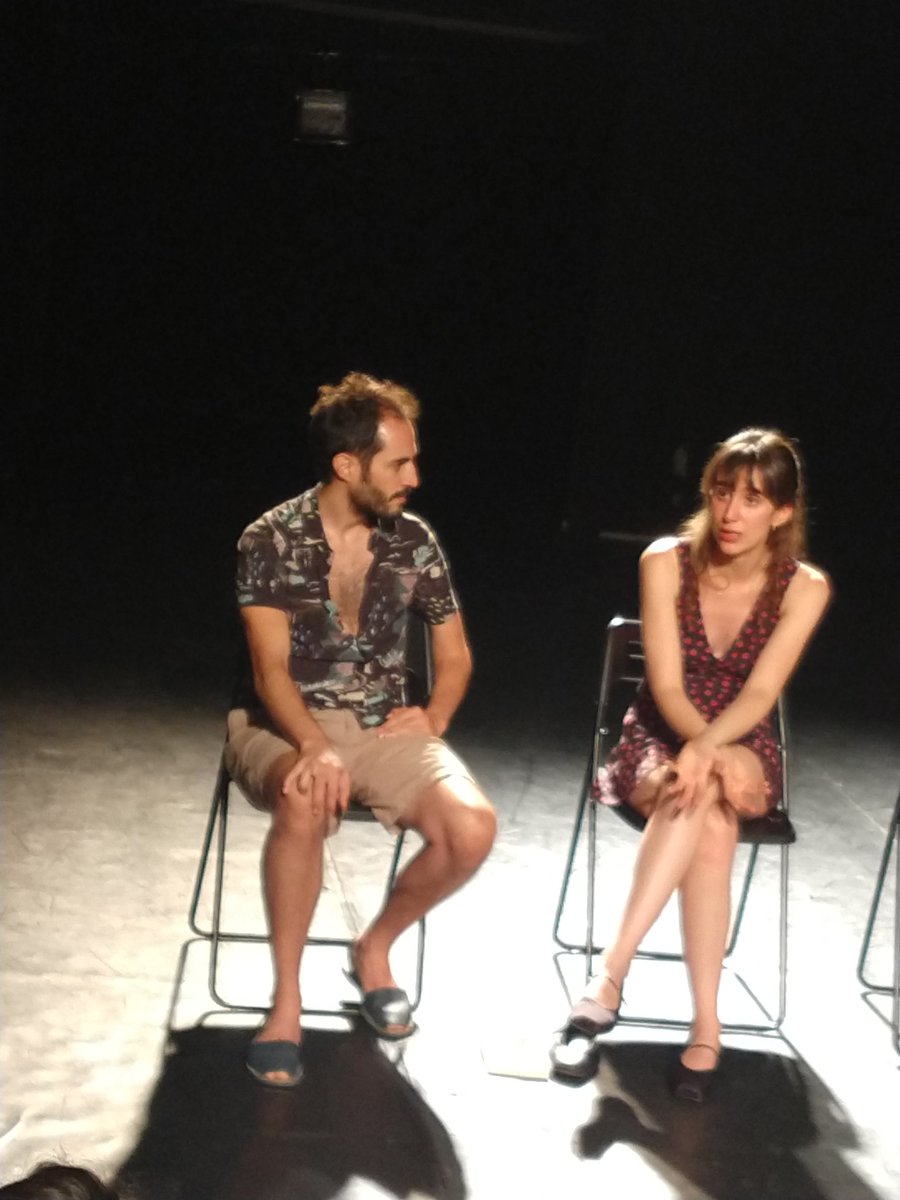 pancartera's tweet photo. Candela y el actor que interpreta a Aquiles, uno distinto en cada función, no se conocen de nada. Se encuentran por primera vez en una cama.
Así empieza #Bambi de #clasicOFF en @nave_73.
Y luego pasan cosas.
Y es mágico.
Y da miedo, y ternura. https://t.co/tQrE40Lm77