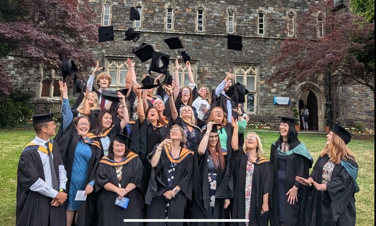 Officially graduated, well done to everyone in cohort 6, all the hard work over the past 18 months has paid off. #CIPD #Cohort6  @UWSTD diolch am bopeth.