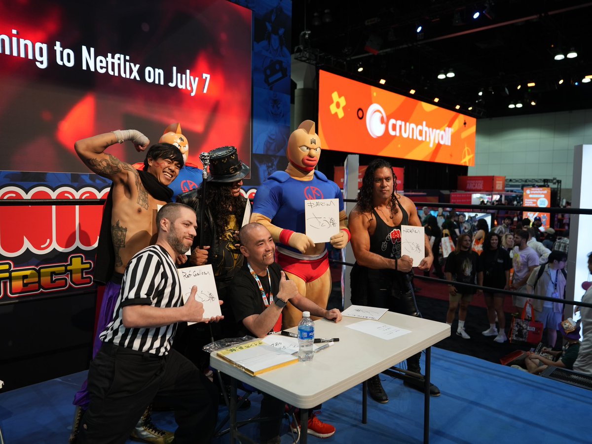 ponycan_anime's tweet photo. ***#AX2024 Recap***
The Autograph Session - ”#Kinnikuman” -
By Director Akira Sato🔥
The venue came alive with the energy of the audience, director and wrestlers⚡️
#PerfectOrigin #キン肉マン @kin29man_anime https://t.co/CZWJYOFLgD