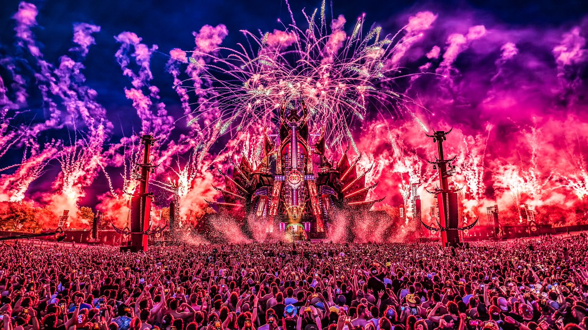 Festseasonmedia's tweet photo. Defqon.1 mainstages >>> 

(📸 via @Q_dance) https://t.co/vpvFvIagWf
