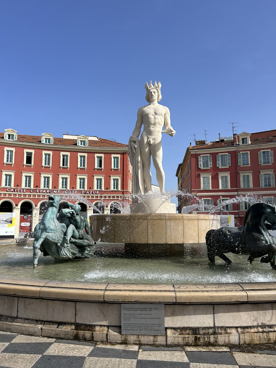 dean_ga's tweet photo. Nice, France 🇫🇷 https://t.co/8yNMehzcbx