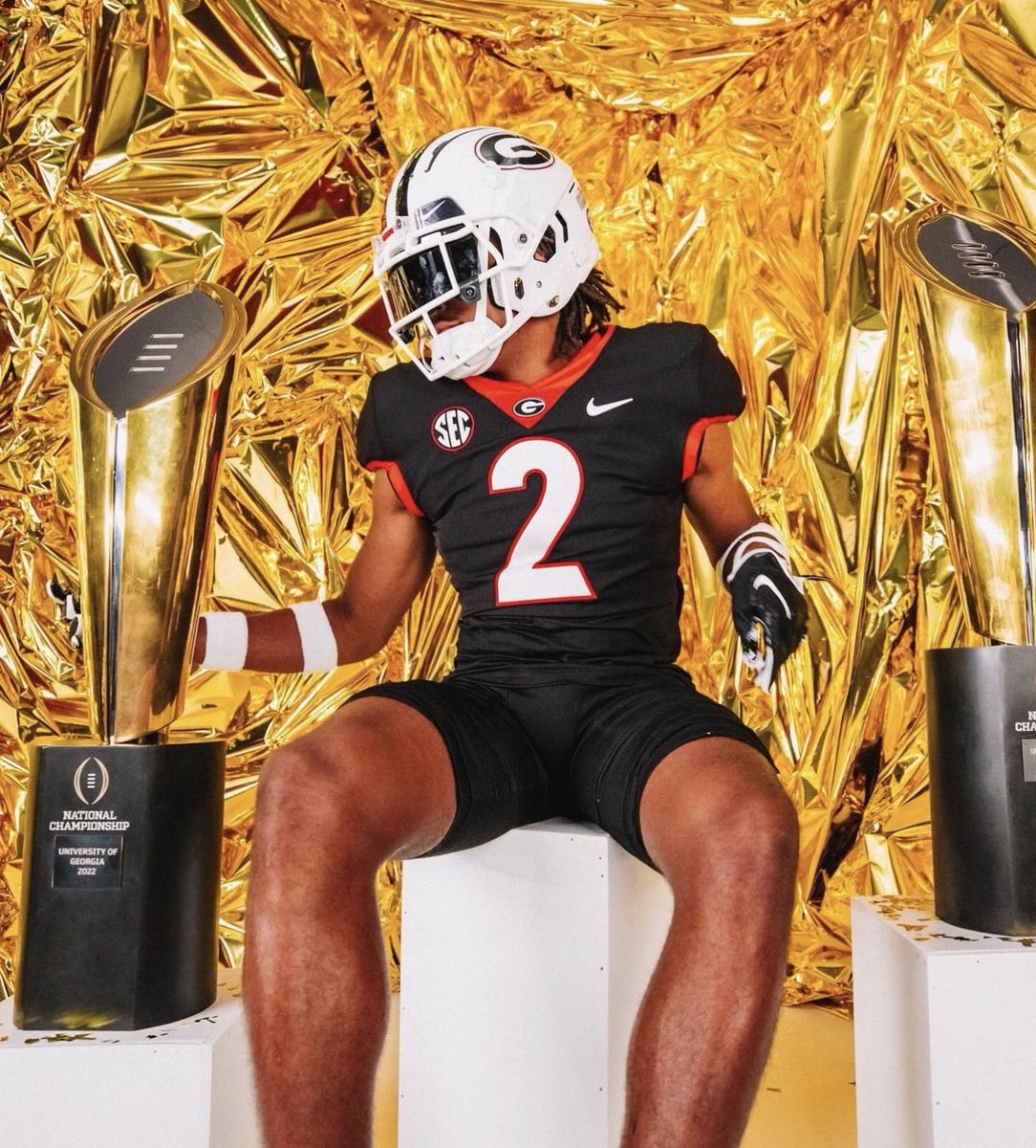 Class of 2025 4 🌟 Safety Jaylan Morgan has committed to Georgia!