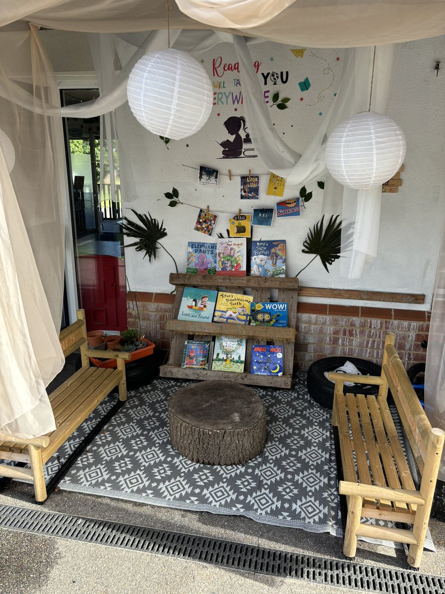 stjohnscen20's tweet photo. How inviting?! Our relaxing outdoor EYFS reading area. Imagine a bright sunny day, reading a good book in the shade. #EYFSMatters #EarlyReading #ReadingForPleasure #OutdoorReading #EYFS #LoveReading #BritishSummerβοΈπ§οΈπ https://t.co/Cgr3VKeQ2C