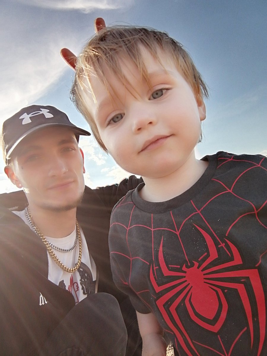 Sam23639714's tweet photo. Fun day at the beach with my lil dude https://t.co/AgqCwTs7OS