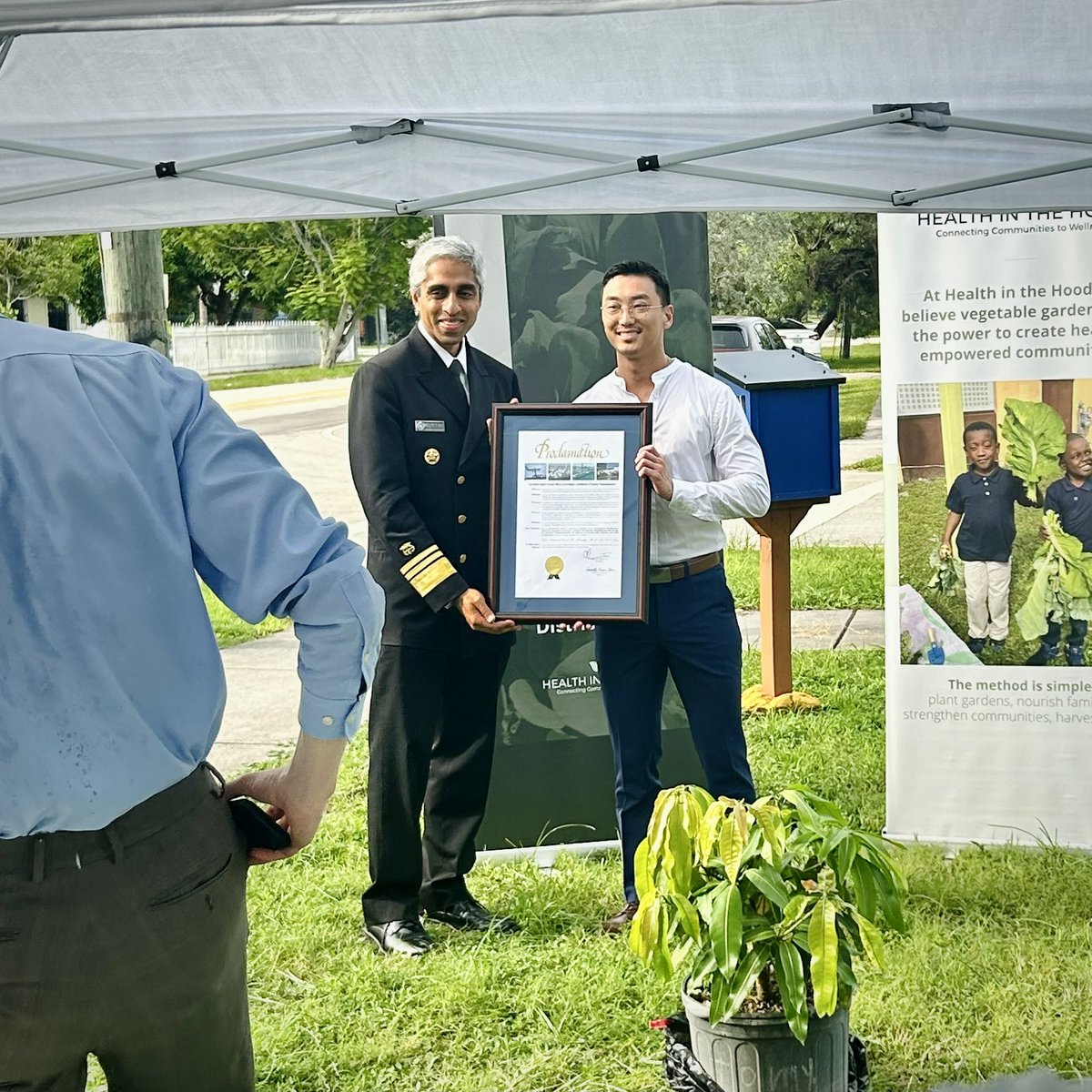 Kevin Cho (@kevinchony) on Twitter photo So grateful that the <a href="/Surgeon_General/">U.S. Surgeon General</a> was able to return home to dedicate a mango tree at one of @HealthInTheHood’s community gardens.
By uplifting the power of wellness and nutrition, we can build a more connected nation that serves the needs and builds on the dreams of us all. So grateful that the <a href="/Surgeon_General/">U.S. Surgeon General</a> was able to return home to dedicate a mango tree at one of @HealthInTheHood’s community gardens.
By uplifting the power of wellness and nutrition, we can build a more connected nation that serves the needs and builds on the dreams of us all.