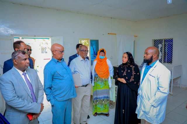 berberatimes's tweet photo. Minister Hassan Gafadhi led by delegation of the #Somaliland  Ministry of Health inspected the Western Region of the country. https://t.co/3pK5DF6aaY via @https://twitter.com/berberatimes https://t.co/irncW75aKP
