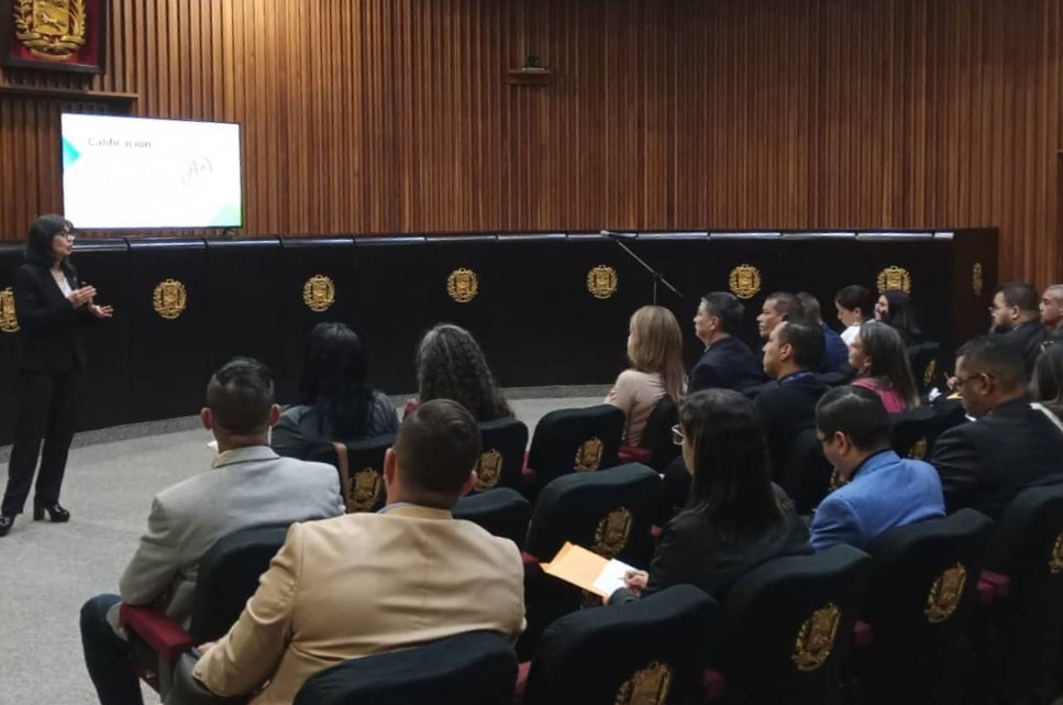 oncdoftvzla2's tweet photo. #Entérate👉| Este #08Jul @oncdoftvzla2 inició las actividades académicas de las Cohortes XVI y XVII del Programa de Estudios Avanzados (PREA) contra la Legitimación de Capitales y Financiamiento al Terrorismo.

#mpprijp
#fuerzadinámica
#FormaciónyCapacitación
#PalabraEres https://t.co/PShl8KW3vv