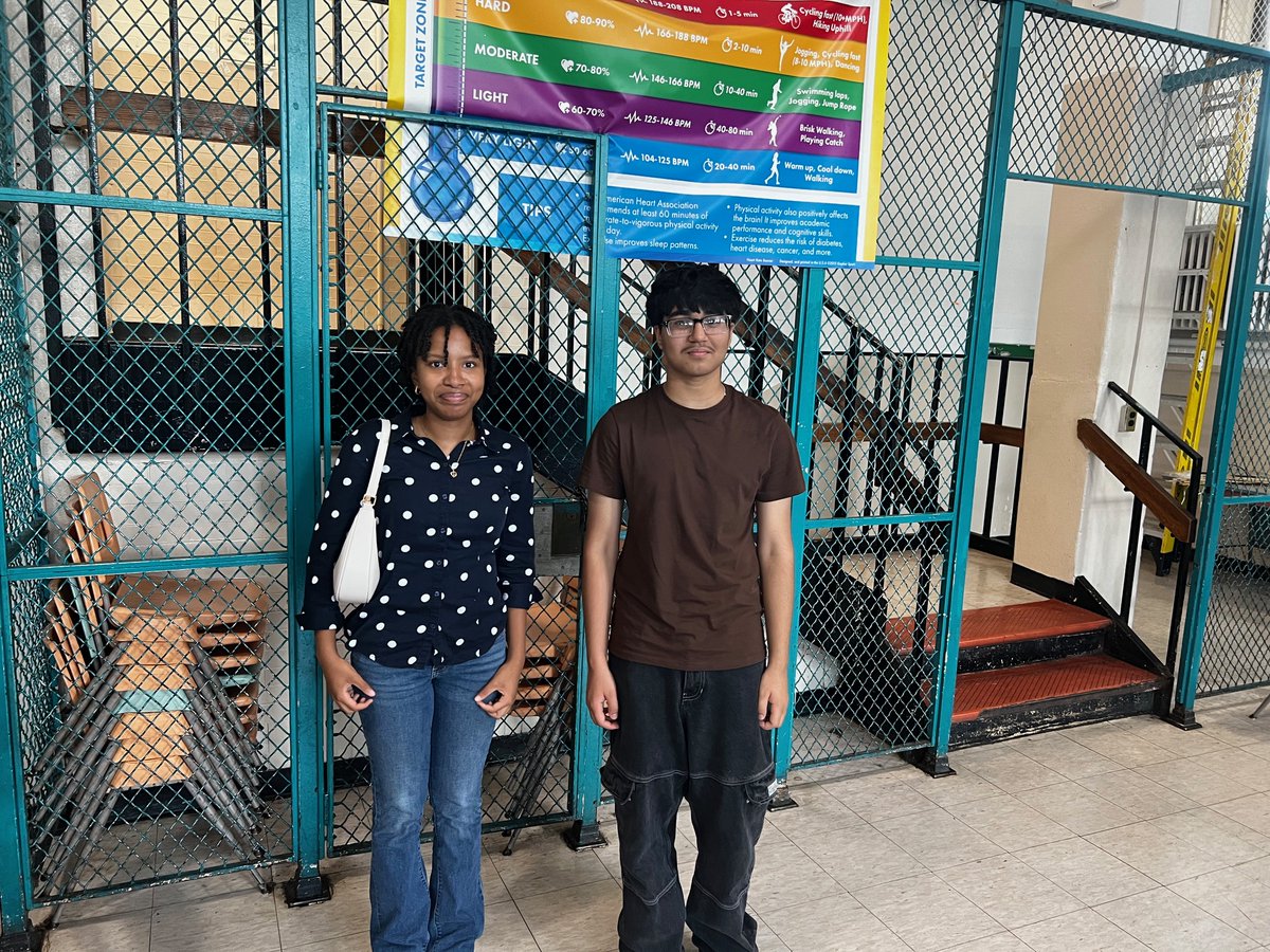 yonkersmbk's tweet photo. We launched our Workforce Development Program! Student interns from #MBK & #MSK took on various roles during summer school, working closely with classroom teachers and collaborating with our school principals. @LissetteCC13 @AnibalSolerJr @YonkersSchools @MBK_Alliance #Milestone5 https://t.co/GMUYSQIe0G