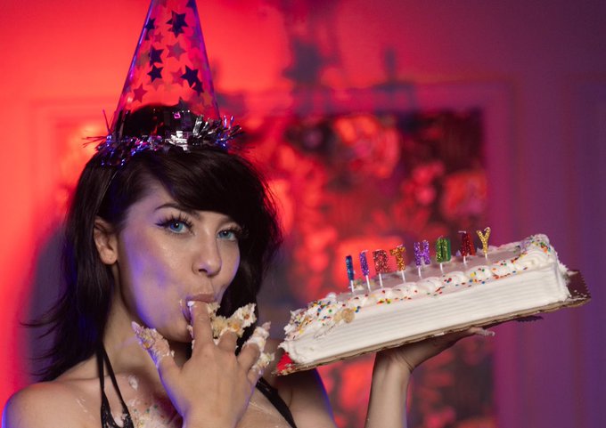 HAPPY 7/8 ❤️🧡💛💚🩵💜 TODAY IS MY BIRTHDAY❤️🧡💛💚🩵💜 https://t.co/yYXE6mscpe