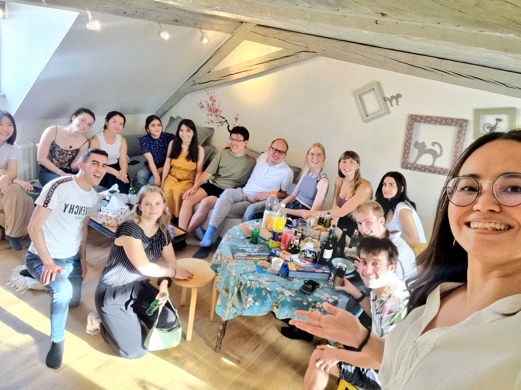 arwed2801's tweet photo. #Euroculture #Goettingen #EuCu 🍾🥂💋 https://t.co/t74MeBAY7a