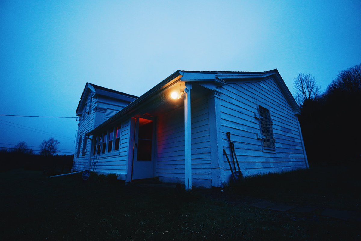 JakeGhost_'s tweet image. 🛎️The REAL final episode of #TheCurse drops THIS FRIDAY 7/12 @ 6pm EST🤯🔥

This is the scariest video we’ve ever made. 

After what happened to us during our first visit and after being cursed for WEEKS after returning home from our trip, we went back to the Hinsdale House.

We