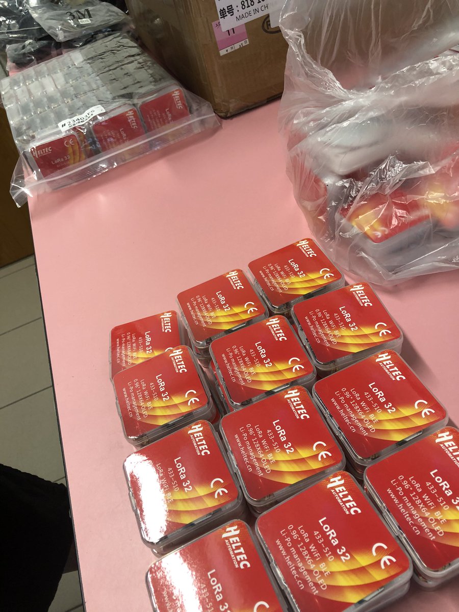 ok2zaw's tweet image. Ready for some more fun :)
- 433 MHz dipole
- added MeshCom
#meshcom #meshtastic #antennabuilding