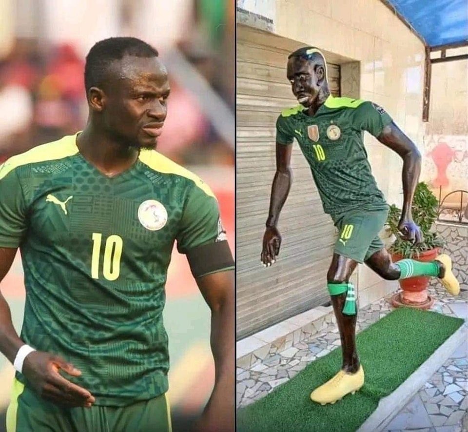 lacarabfutbol_'s tweet photo. La Federación Senegalesa🇸🇳 de fútbol ha inaugurado una estatua en honor a Sadio Mané en Bambali, su ciudad natal. https://t.co/CyzNycUwr1