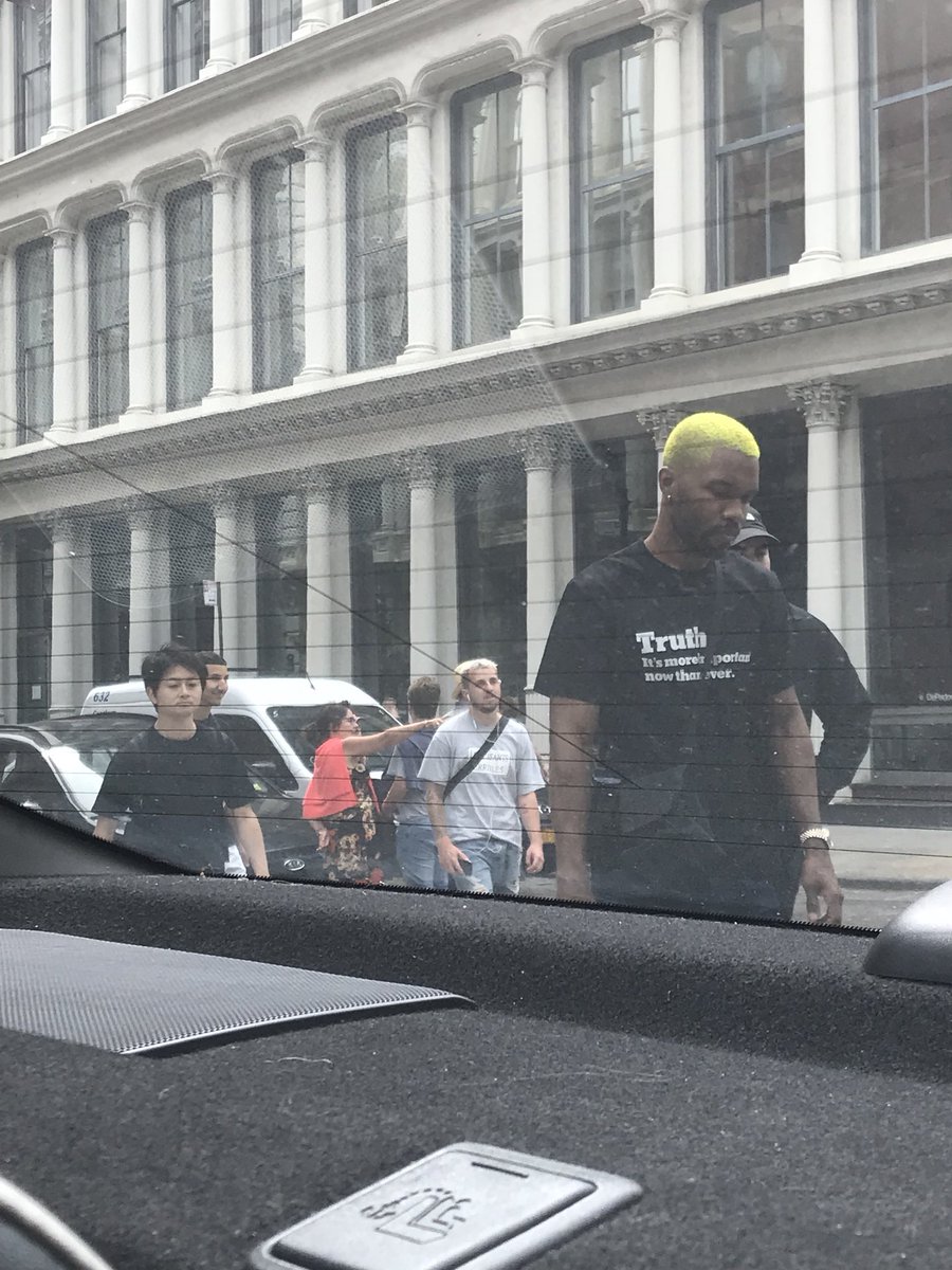 FRANK OCEAN SPOTTED IN MANHATTAN
