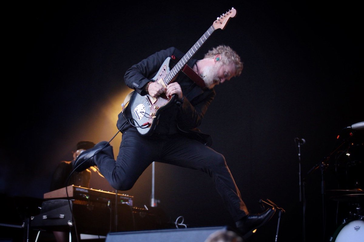 Glen Hansard tweet media