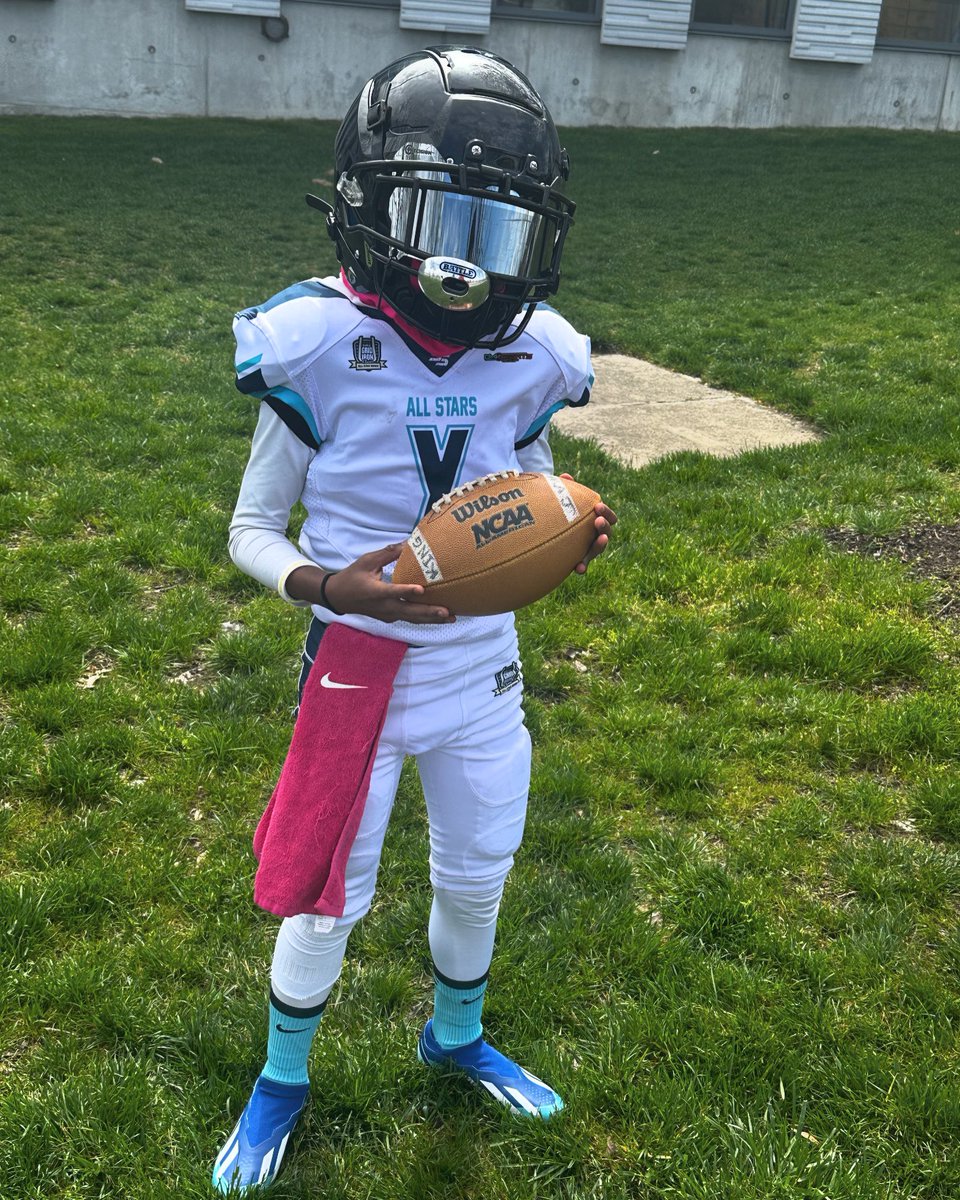 Gray89M's tweet image. #wethemones REAL 🦈 #explorepage