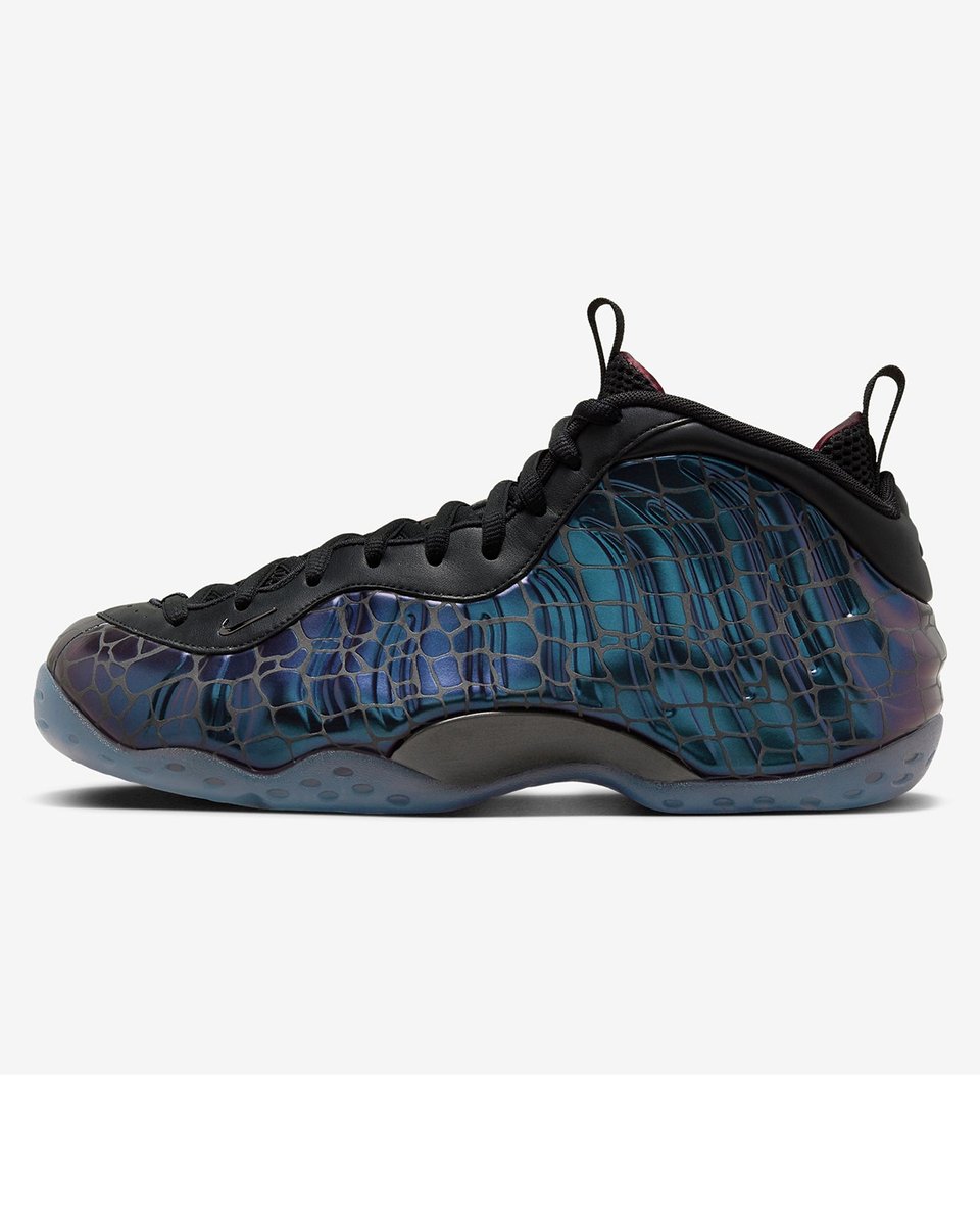 HYPEBEAST's tweet photo. 'Tekken 8' x Nike Air Foamposite One 🔥 Releasing Fall 2024 https://t.co/kzpoJDFtcE