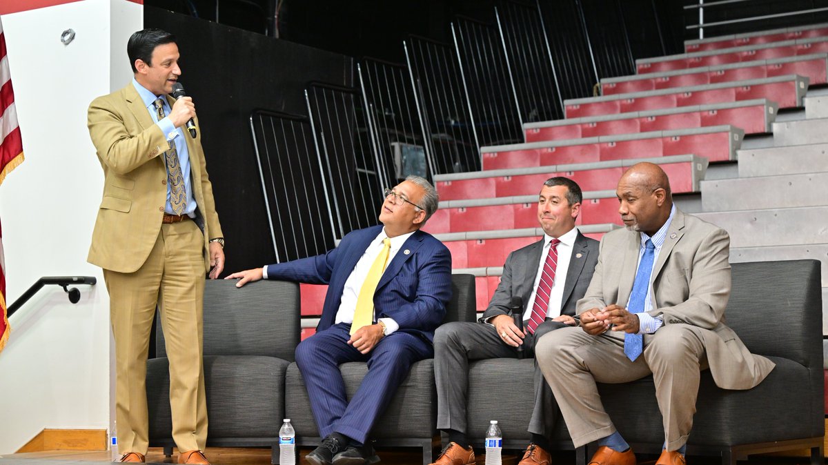 Senators Doug Steinhardt and Michael Testa had the pleasure of speaking to the 700+ young men who participated in the Annual <a href="/ALJBS/">American Legion Jersey Boys State</a>.

This week-long seminar teaches rising high school seniors from across NJ the important of leadership, civics &amp; government. Congratulations to all!