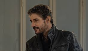 LEBBY4EVER's tweet image. Più vedo #Mimmo in #Minasettembre2, più mi piacerebbe che anche #Liguori avesse un poco lo stesso look in #Blanca3, almeno per la lunghezza dei capelli che lo rende più  giovanile: sarò esaudita? 🤞🏻
#Blanca #Blanca2 #Blancalaserie2 💕
#mariachiaragiannetta #giuseppezeno #luxvide