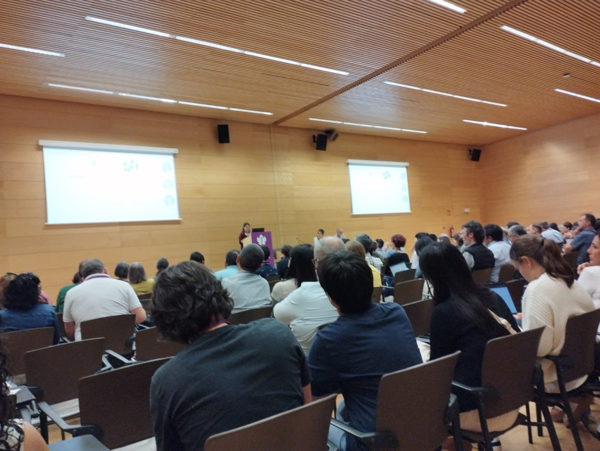 🏁Ya comenzó este interesante evento donde <a href="/cicytex/">CICYTEX</a> participa con una comunicación en formato póster sobre👇🏻
🌎Proyecto #MYCOVITIS (Efectos del #CambioClimático sobre la vid y comunidad de hongos micorrícicos arbusculares en regiones semiáridas Mediterráneo)🌡️🍇