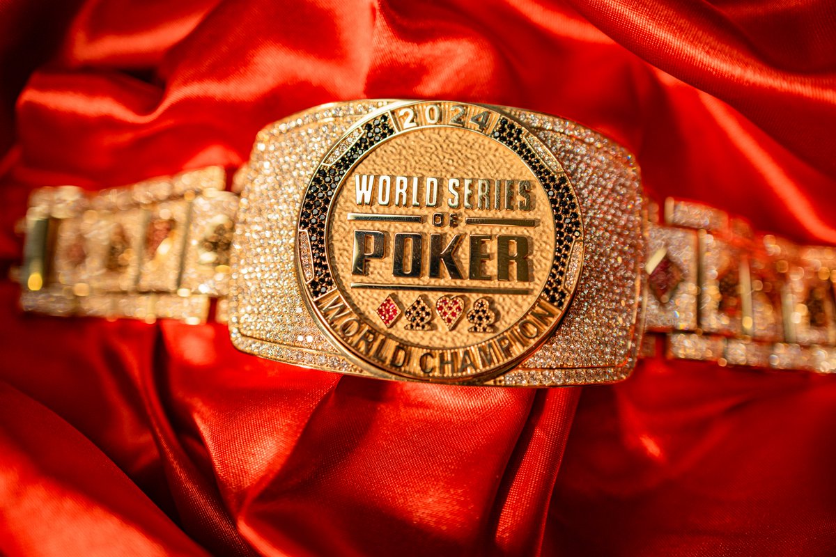 WSOP's tweet photo. 🎉10,000+ entries!!!🎉

If you're in Vegas and play cards... DO NOT MISS THIS!

Main Event registration closes at 5pm!

#WSOP2024