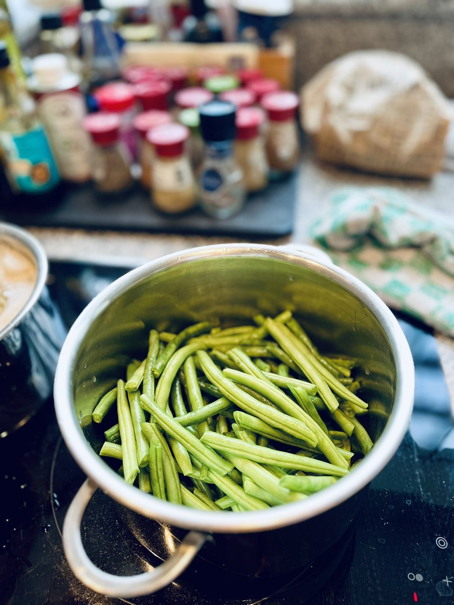 Eva Hoeke tweet media