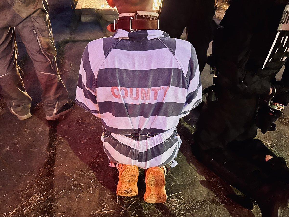 More action on #steppenbrand. <a href="/gear_nl/">GearNL</a> put <a href="/Zaff741/">Zaff</a> in restraints