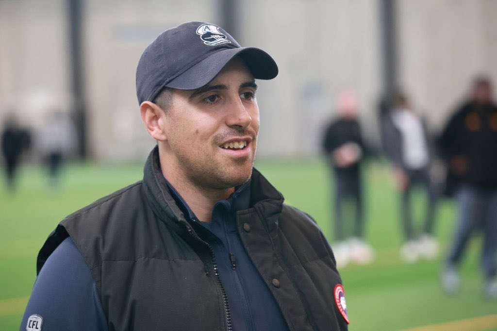 John Walsh (@walsh1852) on Twitter photo Congrats to SMCS grad Vince Magri ‘06 on joining the Buffalo Bills scouting staff. Vince has gone, in his own quiet way, from protecting SMCS qb’s, playing and coaching in the CIS,to being the Assistant GM with the Argos and now to the NFL. Gr 10 science paid off🤣.<a href="/SMCSParents/">SMCS Parents</a> Congrats to SMCS grad Vince Magri ‘06 on joining the Buffalo Bills scouting staff. Vince has gone, in his own quiet way, from protecting SMCS qb’s, playing and coaching in the CIS,to being the Assistant GM with the Argos and now to the NFL. Gr 10 science paid off🤣.<a href="/SMCSParents/">SMCS Parents</a>
