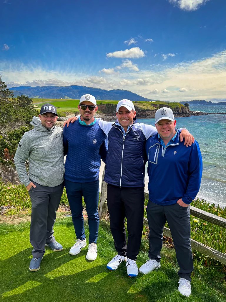 Not many better views on a golf course….

#golfbuddies #friends #golftrip #amgolftrips