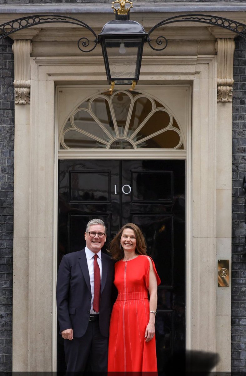 LabourInStone's tweet image. It’s a new day in Britain, but let’s bring it to SGWP next time. We're a grassroots party &amp;amp; can't win without your support! Click the link to #DONATE to the SGWP Labour campaign.🌹✌️
donation.labour.org.uk/page/103684/do…