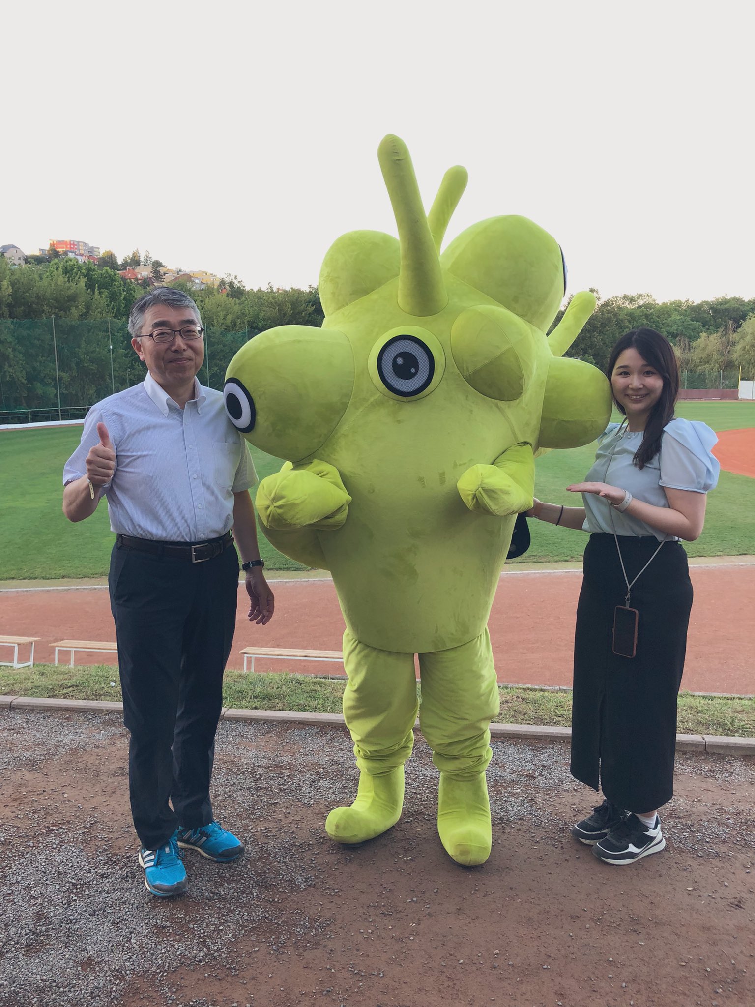 次号付録情報】オトナミューズ11月号の付録はemmi×SHAKAの
