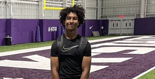 Six Star Football | PLUS+ (@sixstarfootball) on Twitter photo KANSAS STATE EVENT COVERAGE I Several talented WR/TE prospects impress in Manhattan
📈A look at several talented prospects who turned heads at K-State💯
✍️STORY ▶️ sixstarfootball.com/article/kansas…
<a href="/JayvannA7/">Jayvann Anderson</a> <a href="/1saiahArrington/">Isaiah Arrington</a> <a href="/landon_blum/">Landon Blum</a> @OwenBrandt26 <a href="/SammyBrownWR/">Sammy Brown</a> <a href="/Jaxxdejean35/">Jaxx</a> KANSAS STATE EVENT COVERAGE I Several talented WR/TE prospects impress in Manhattan
📈A look at several talented prospects who turned heads at K-State💯
✍️STORY ▶️ sixstarfootball.com/article/kansas…
<a href="/JayvannA7/">Jayvann Anderson</a> <a href="/1saiahArrington/">Isaiah Arrington</a> <a href="/landon_blum/">Landon Blum</a> @OwenBrandt26 <a href="/SammyBrownWR/">Sammy Brown</a> <a href="/Jaxxdejean35/">Jaxx</a>