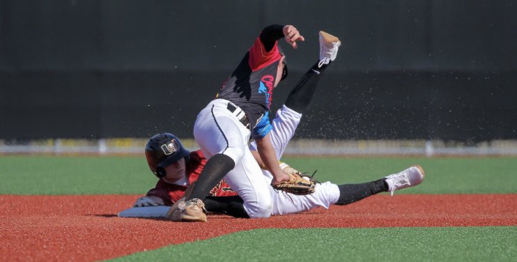 AmyAlby_AKA's tweet photo. When you get the awesome shot that goes along with the video! @AlberghiniJt09 @NorCalU1 @EstefenValdez @rahsbsbl @Rio_Baseball22 #ThatSlideTho https://t.co/HjW42VkuzY
