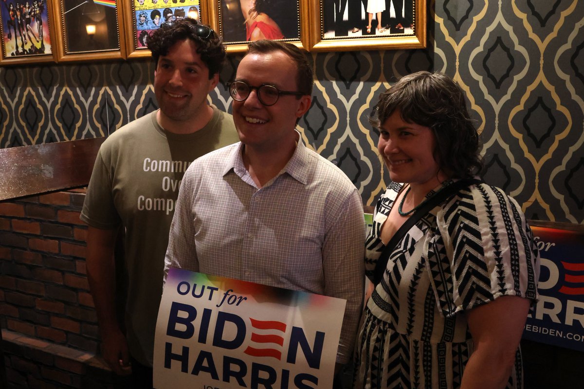 KamalaforPA's tweet photo. We loved welcoming @Chasten to Philly last week!
So much is at stake for the LGBTQ+ community in this election.
Unlike Trump, @JoeBiden believes that everyone should be treated with respect and dignity – no matter who they are or who they love. #OutForBiden https://t.co/qWUdk03CDG