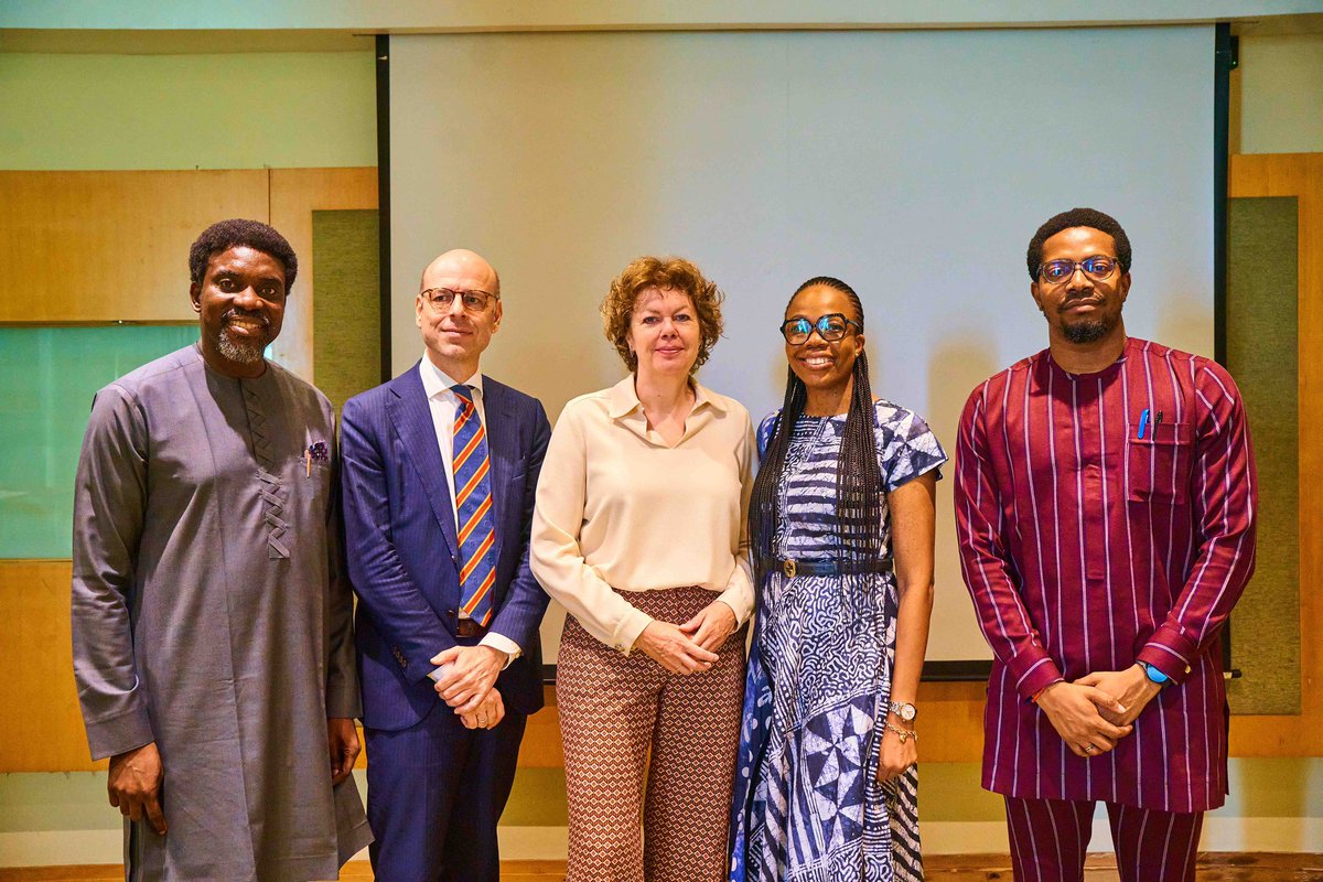 NLinNigeria's tweet photo. 4th July,2024

LAUNCH OF SOLAR MARKET PLACE DIGITAL PORTAL.

The delegation from the Confederation of Netherlands Industry and Employers @vnoncw led by the President, Ms. Ingrid Thijssen witnessed the launch of digital platform of the Nigeria Solar market place. https://t.co/DYFMJfqUcR