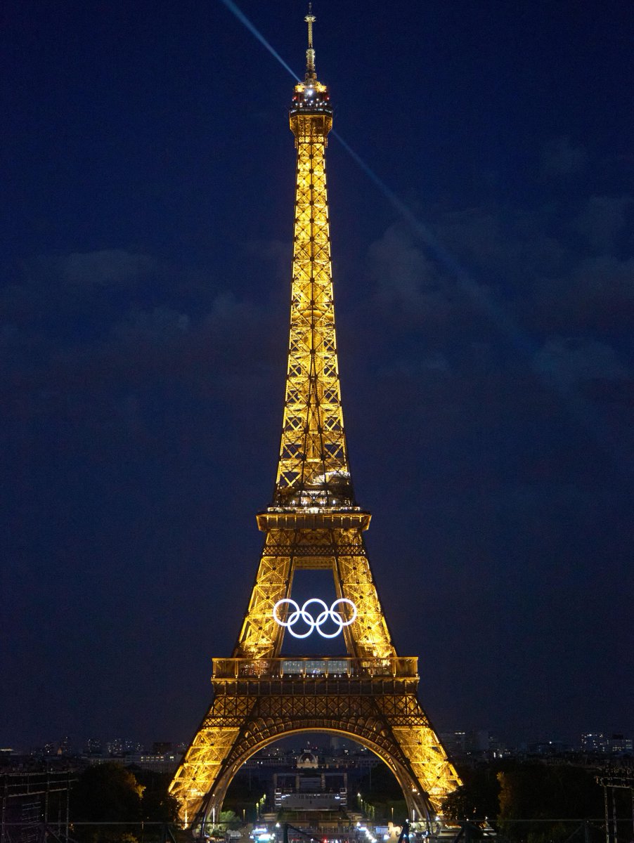 juegosolimpicos's tweet photo. Faltan 18 días para los Juegos Olímpicos de @Paris2024 y la Torre Eiffel... ✨😍🇫🇷

#RoadToParis2024 https://t.co/foGvG7dIec