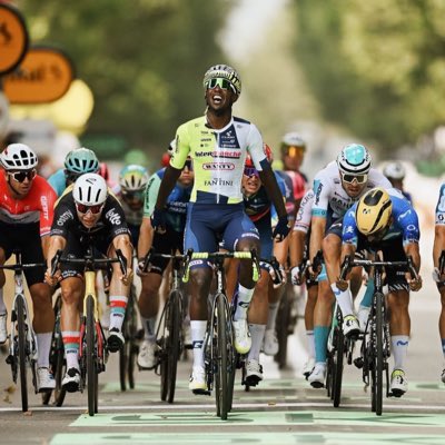 Mekhete's tweet photo. #KingOfCycling #Eritrean #BiniamGrmay 🇪🇷🇪🇷🇪🇷 https://t.co/QX2FA9Qlr1