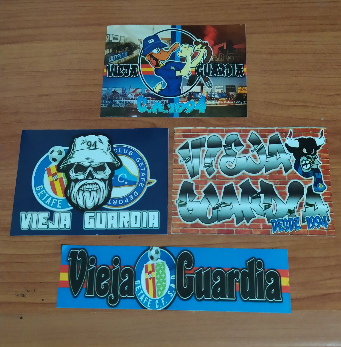 En días se anunciará algo del nuevo material de la próxima temporada.
Mientras tanto siguen disponible el pack de 20 pegatinas a solo 2€