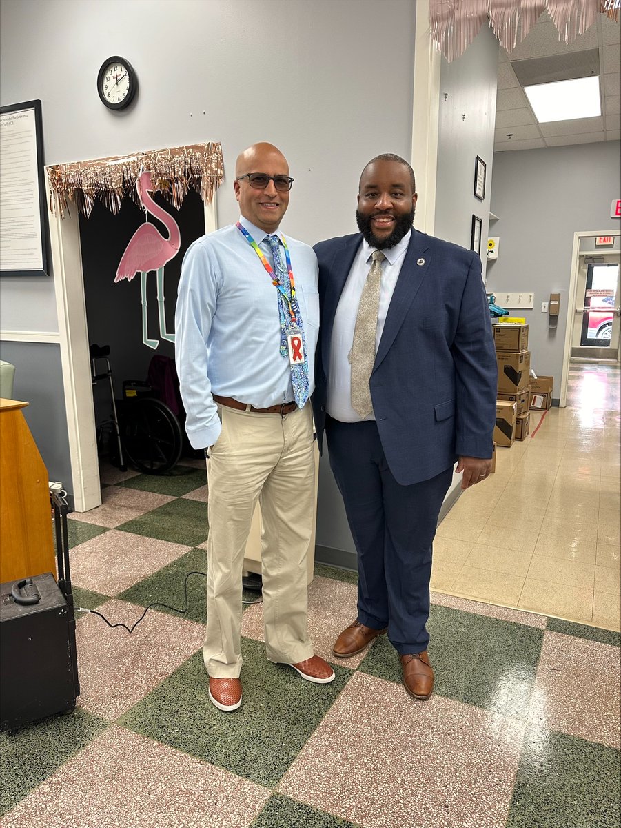 On Friday, Representative Christopher Worrell stopped by the 36 Dearborn PACE center to speak with our PACE participants. It was an awesome event with great conversation and an amazing lunch!