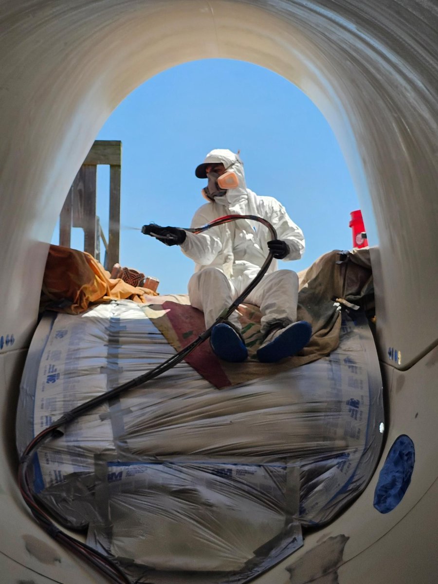 BaynumSolutions's tweet image. We&apos;re back at one of our favorite water parks giving Bootleggers Run a vibrant makeover!💦🎨 @SplishSplashWP ensures all their rides and slides stay in pristine condition through our annual maintenance magic! #BaynumSolutions #WeveGotYouCovered #SplishSplash