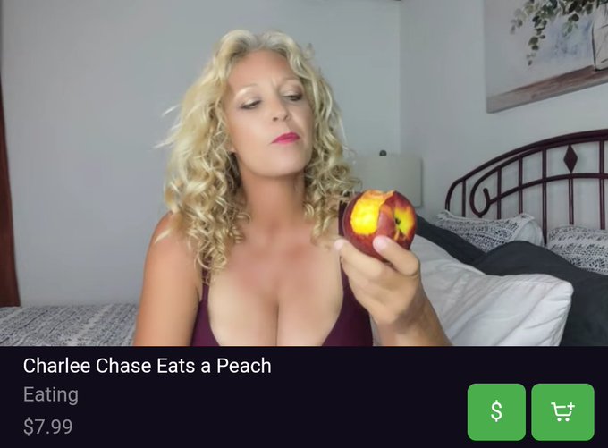 This is for those who love to watch me eat! Brand New Video https://t.co/ZO1IH8lSc2 https://t.co/jHP