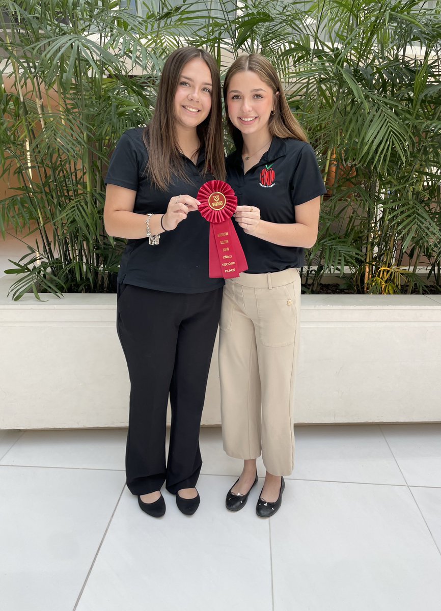 Congrats to <a href="/ChisholmTrailHS/">CTHS</a> Interns Molly Muldowney and Adriana Garcia for earning a Red Ribbon in Varsity Interactive Bulletin Board <a href="/EducatorsRising/">Educators Rising</a> National Conference! We are #emsproud! <a href="/CtcHollenstein/">Hollenstein CTC, EMS ISD</a> <a href="/EMSISD_CTE/">EMSISD CTE</a>