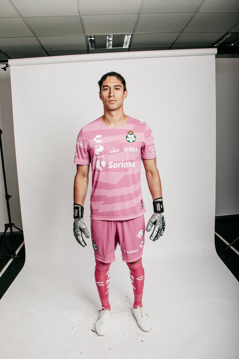 hectorholpee's tweet photo. 🟢⚪️ @ClubSantos 🩷🥷🏻 https://t.co/Ni1FBQlsJq