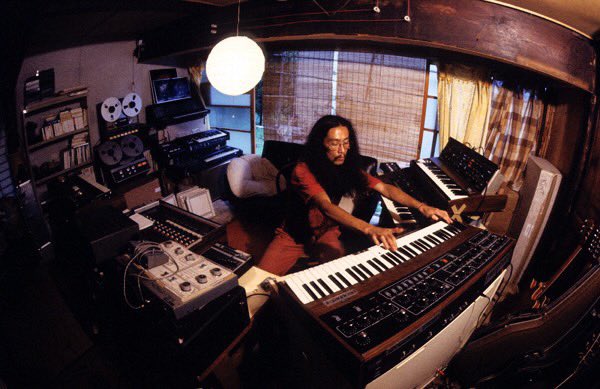 Prophet_5_10's tweet image. Kitaro from Japan and his Prophet 5

© @dame.sys.ex 

#prophet5 #davesmithinstruments #sequentialcircuits #synthesizer #analogsynth #synth #vintagesynth #sequential #prophet #prophet10 #davesmith #synthesizers #analog