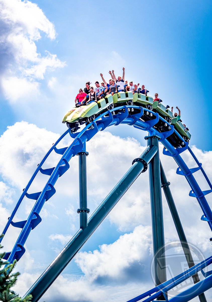 Thrilltography1's tweet photo. Here's some Monday airtime for you with #LightningRun at @KentuckyKingdom. https://t.co/LUxh4E7Aoy